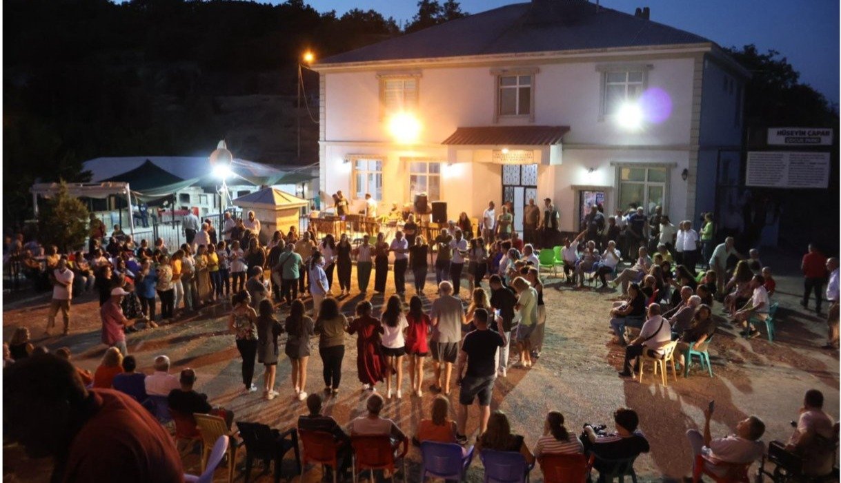 Festivaller, geçmişe saygı geleceğe köprü